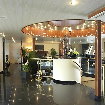 Crossgates Hotelship 3 Star - Osthafen - Frankfurt